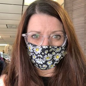 Meet your Posher, Jennifer